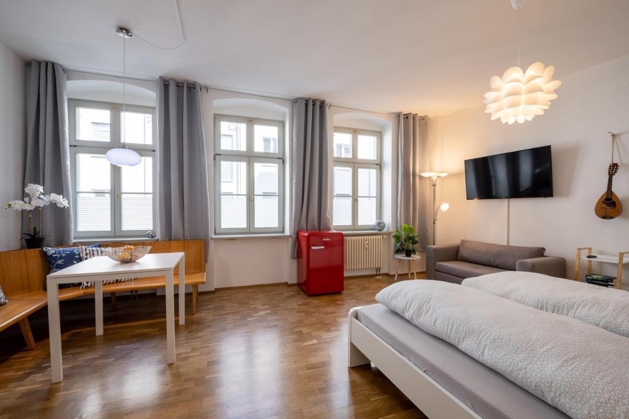 Große Altstadtwohnung In Lage Zentrum * Dresden