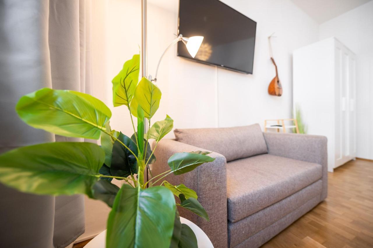 Apartment Grosse Altstadtwohnung In Lage Zentrum Dresden