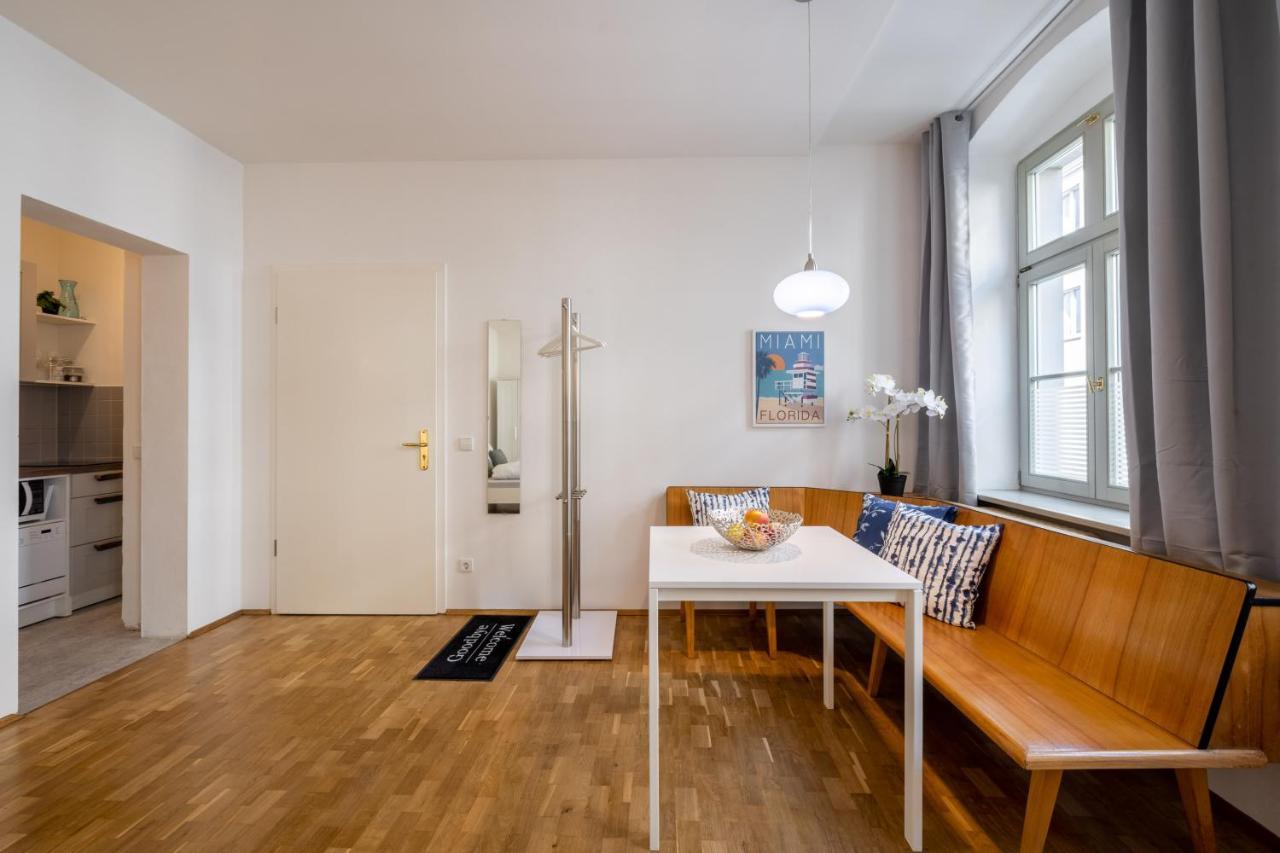 Apartment Grosse Altstadtwohnung In Lage Zentrum Dresden